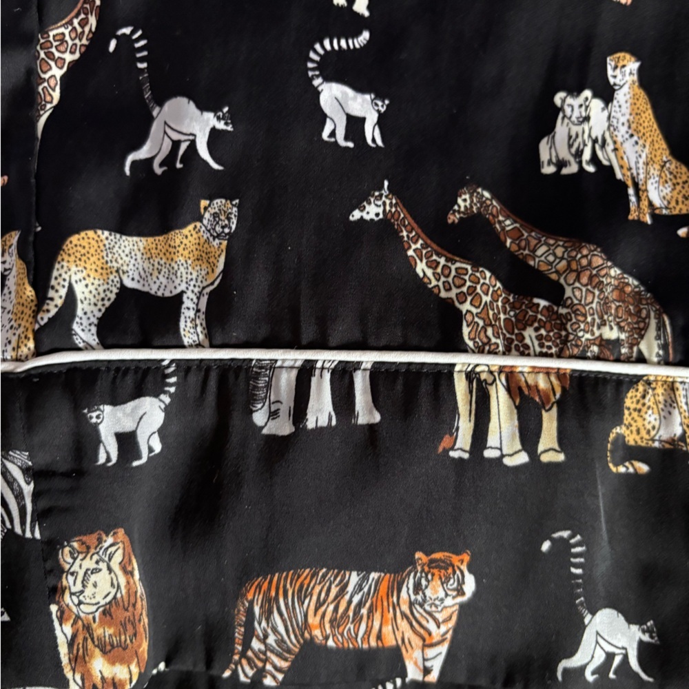 Banana Republic Satin Safari Pajama Set size small - Picture 6 of 6